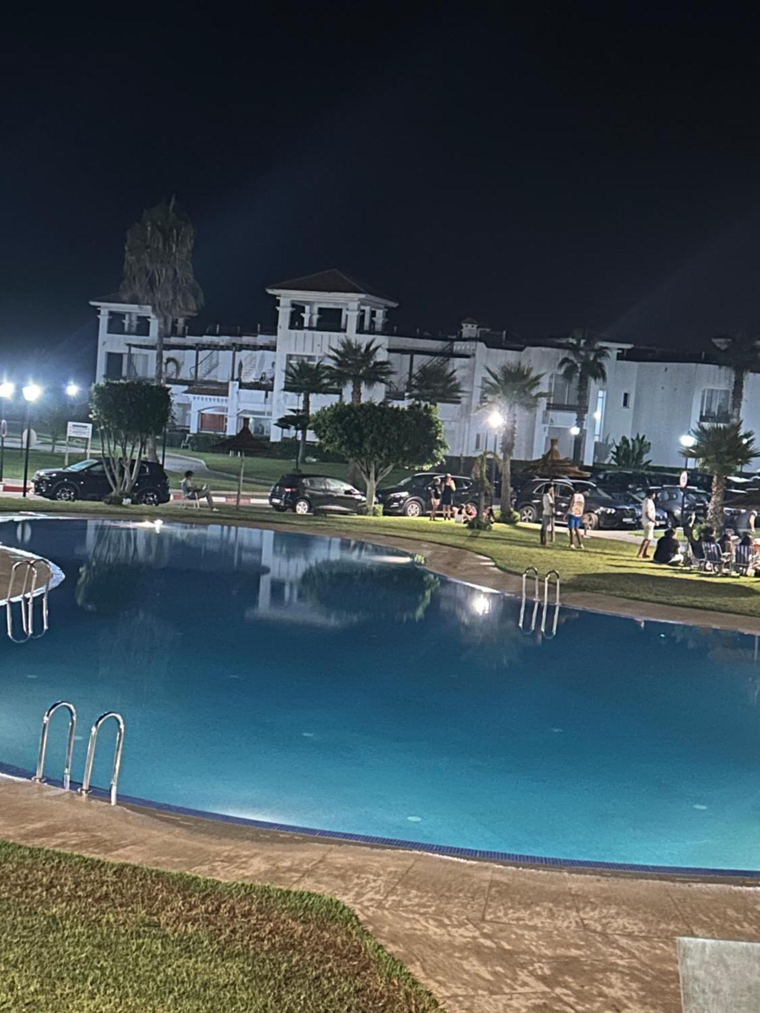 Appartement Pied Dans L Eau A Residence Beralmar Asilah Exterior foto